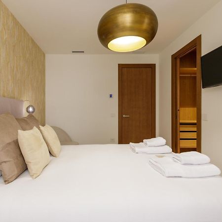 Plaza Del Siglo Suites & Boutique Apartments By Caleta Homes Málaga Exteriör bild