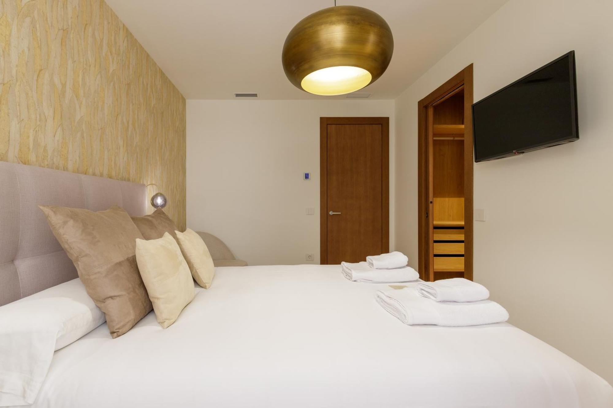 Plaza Del Siglo Suites & Boutique Apartments By Caleta Homes Málaga Exteriör bild